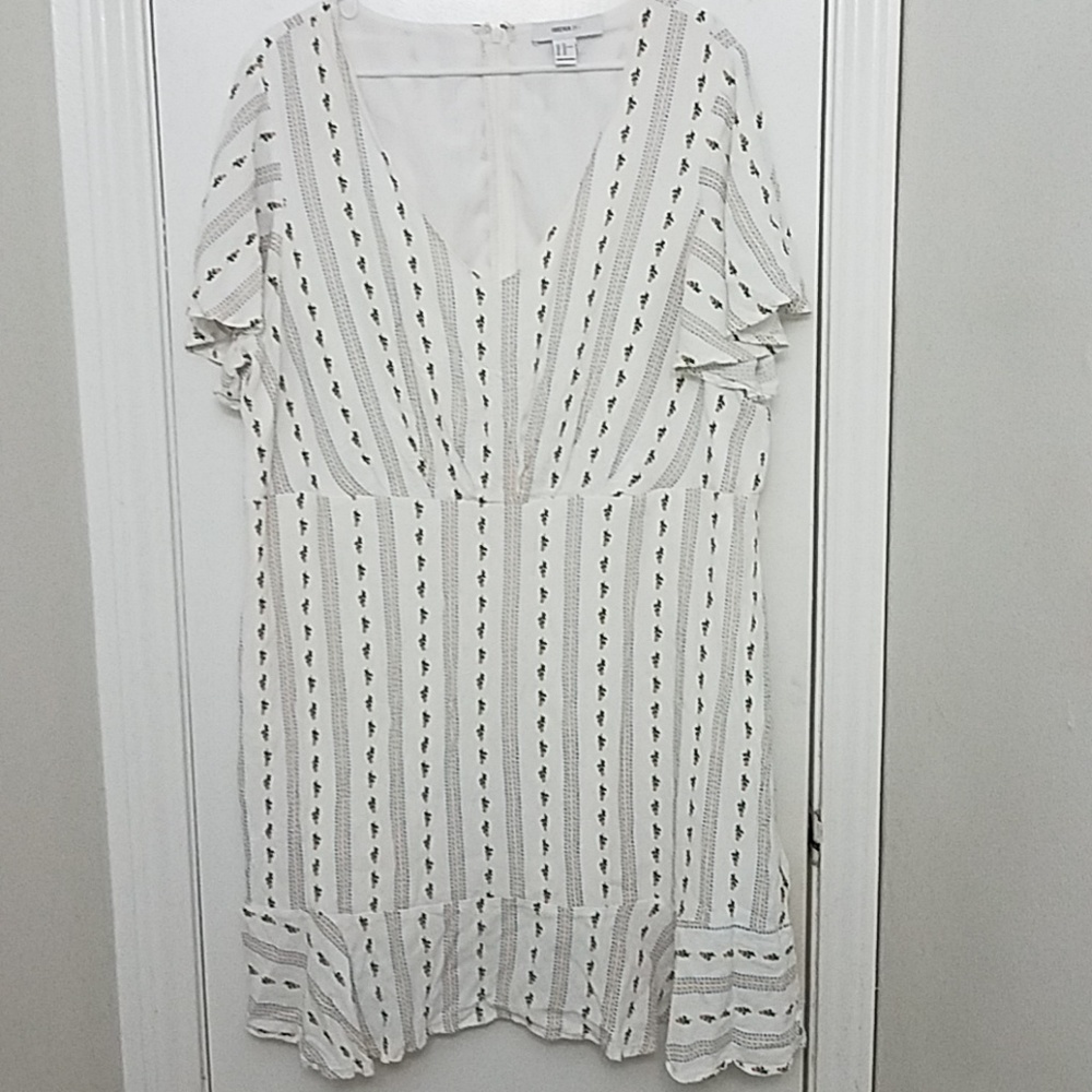 Forever 21 Rose Print Dress